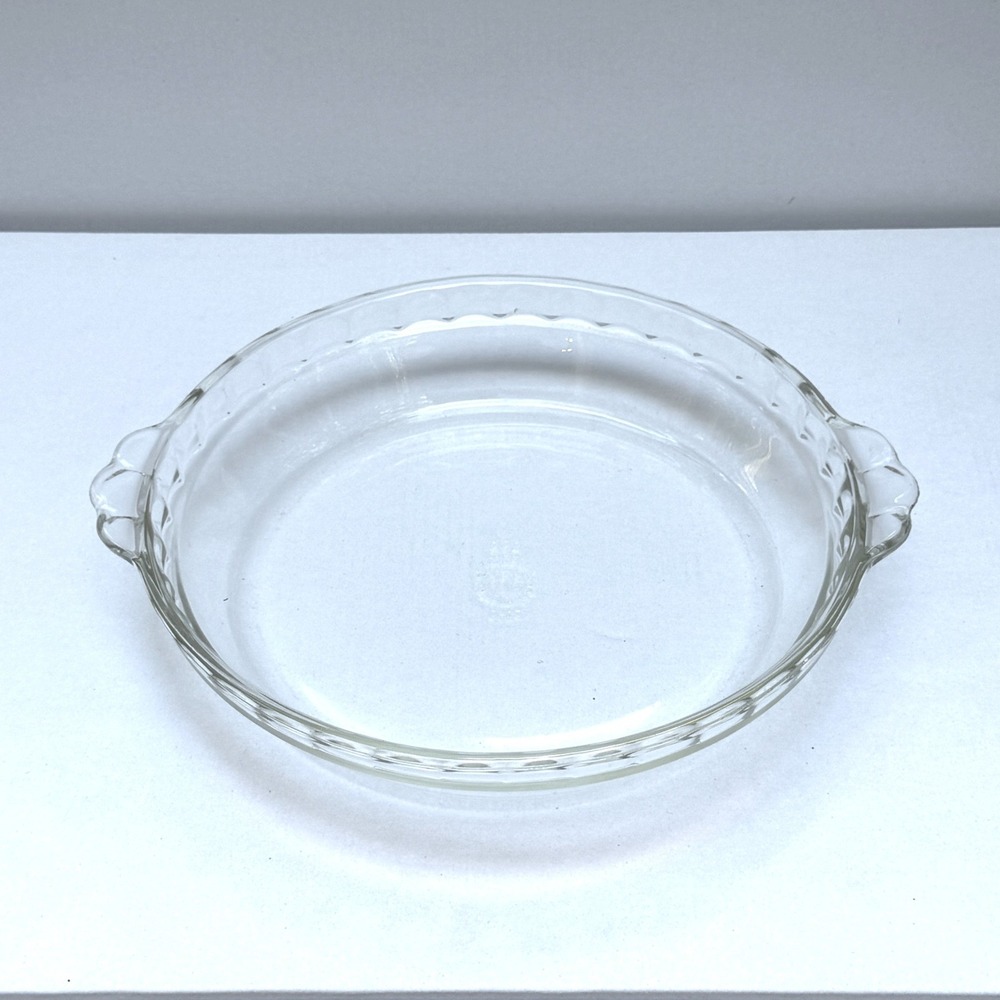 PYREX 228 Pie Plate Clear Glass Fluted Scalloped Edge Tab Handles 10.5in